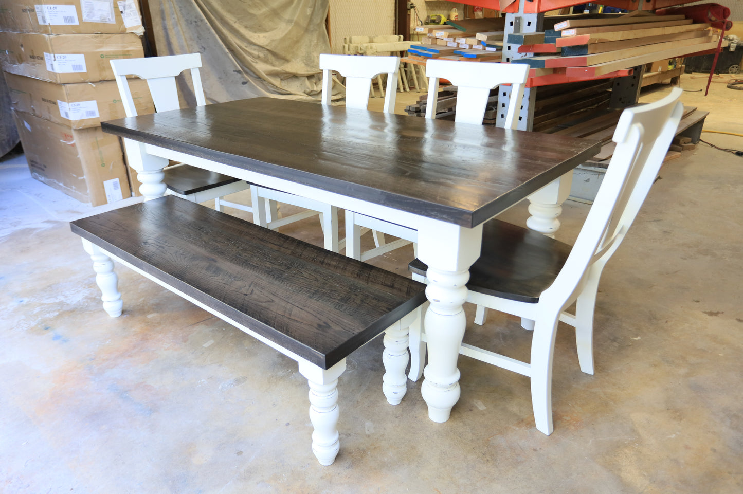 How to Choose the Right Size Dining Table for Your Space